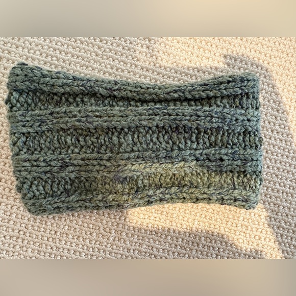 Anthropologie Ear Warmer Headband - Picture 3 of 5